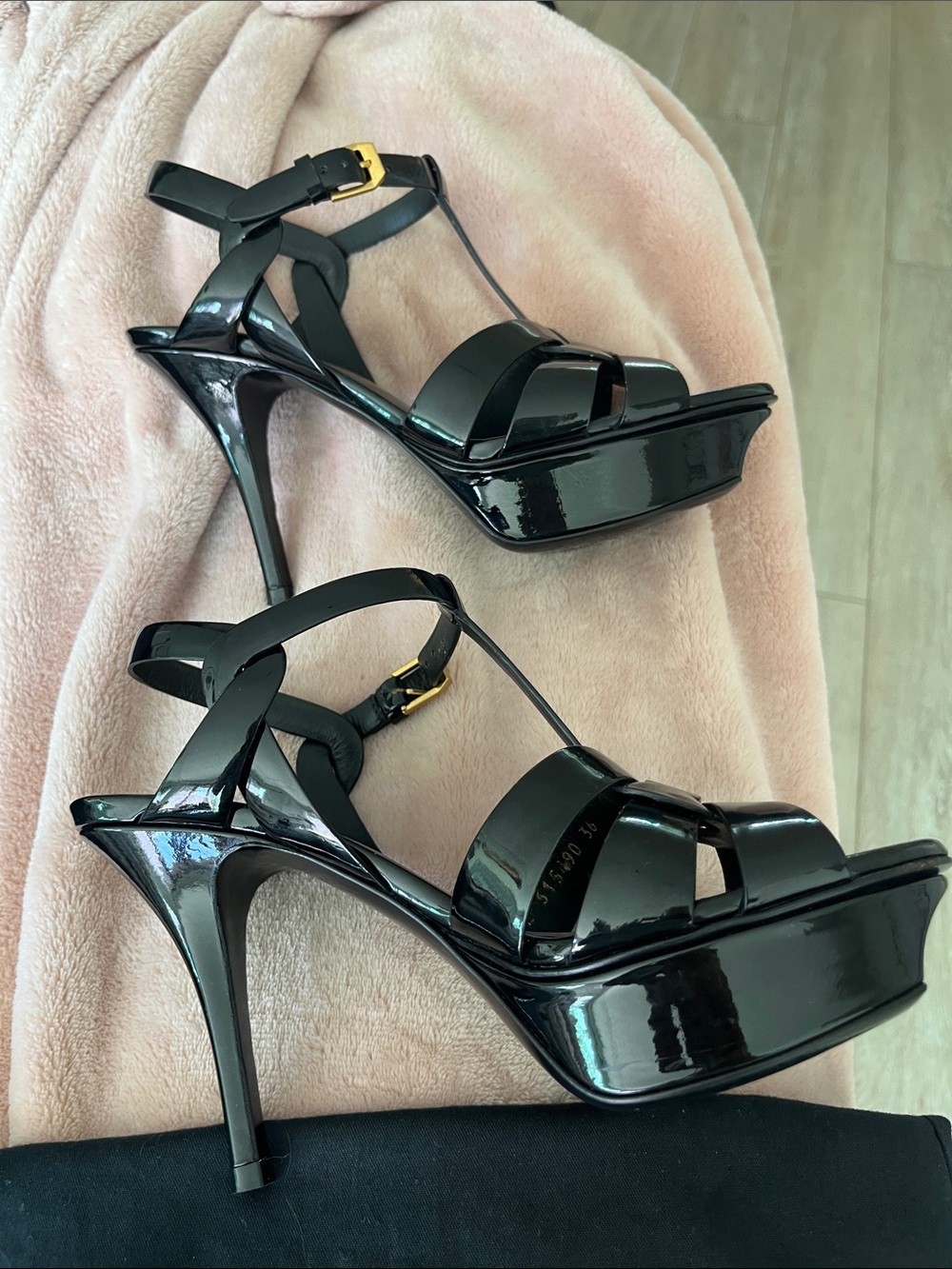 Saint Laurent Black Patent Leather T-Strap Knot Heels - Picture 4 of 6